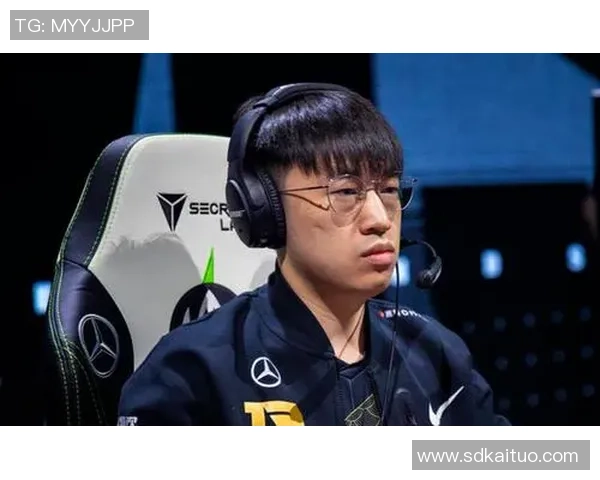 赛后分析:RNG与V5对决中的战术较量与团队协作探讨 赛后分析:RNG与V5对决中的战术较量与团队协作探讨